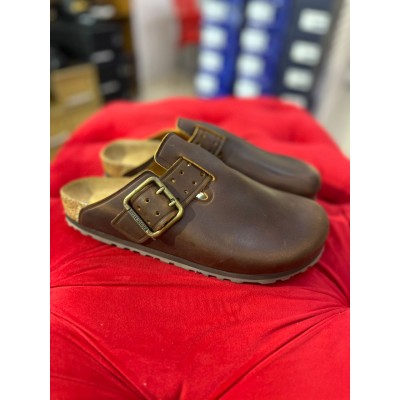Birkenstock brown eather clogs