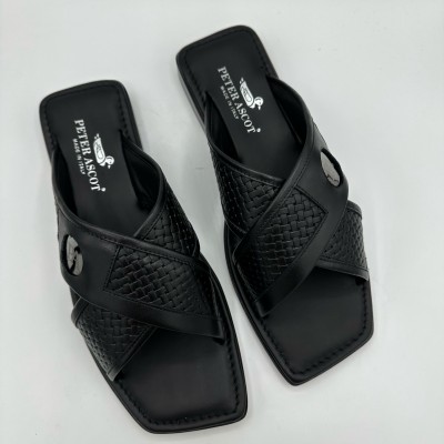 Ascot  black criss cross...