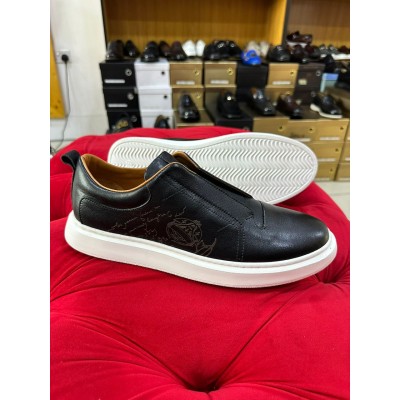 Paul Branco black sneakers